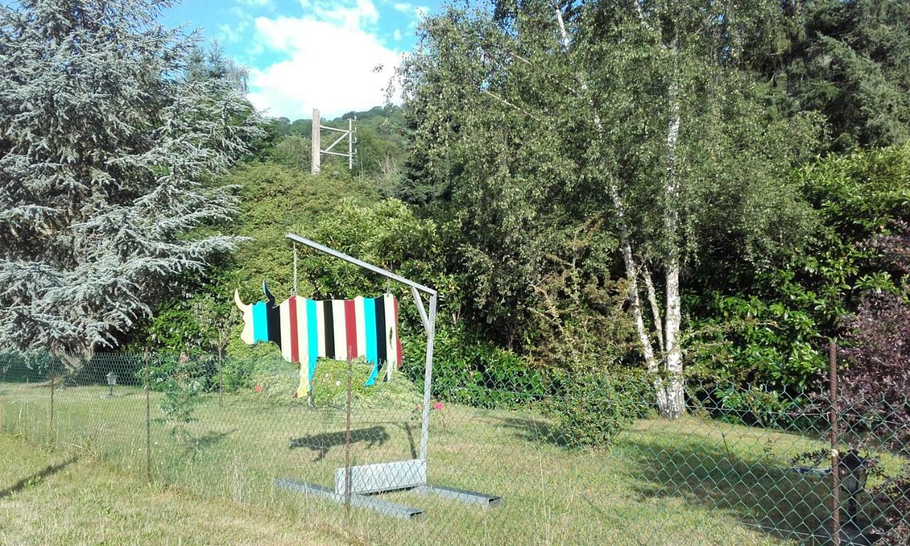 Meuble De Tourisme La Jaulipiere Apartment Joursac Екстериор снимка